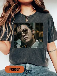 Comfort Colors Graphic Tee, Retro Music Gifts Retro Kpop Fan Gifts for Fan, Army Y2k Shirt