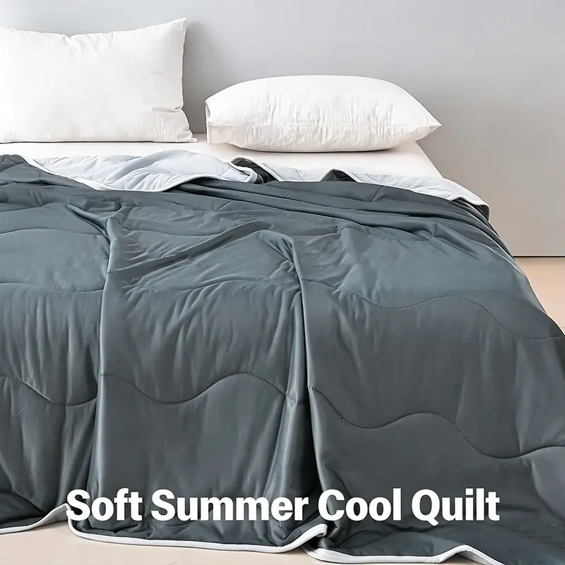 Lightweight Breathable Summer Quilt, Soft Lightweight Quilts, Soft Fabric, Durable Stitched Design, Multiple Colors Available, Ideal for Hot Weather, Bed & Sofa Use, Cooling Quilt
