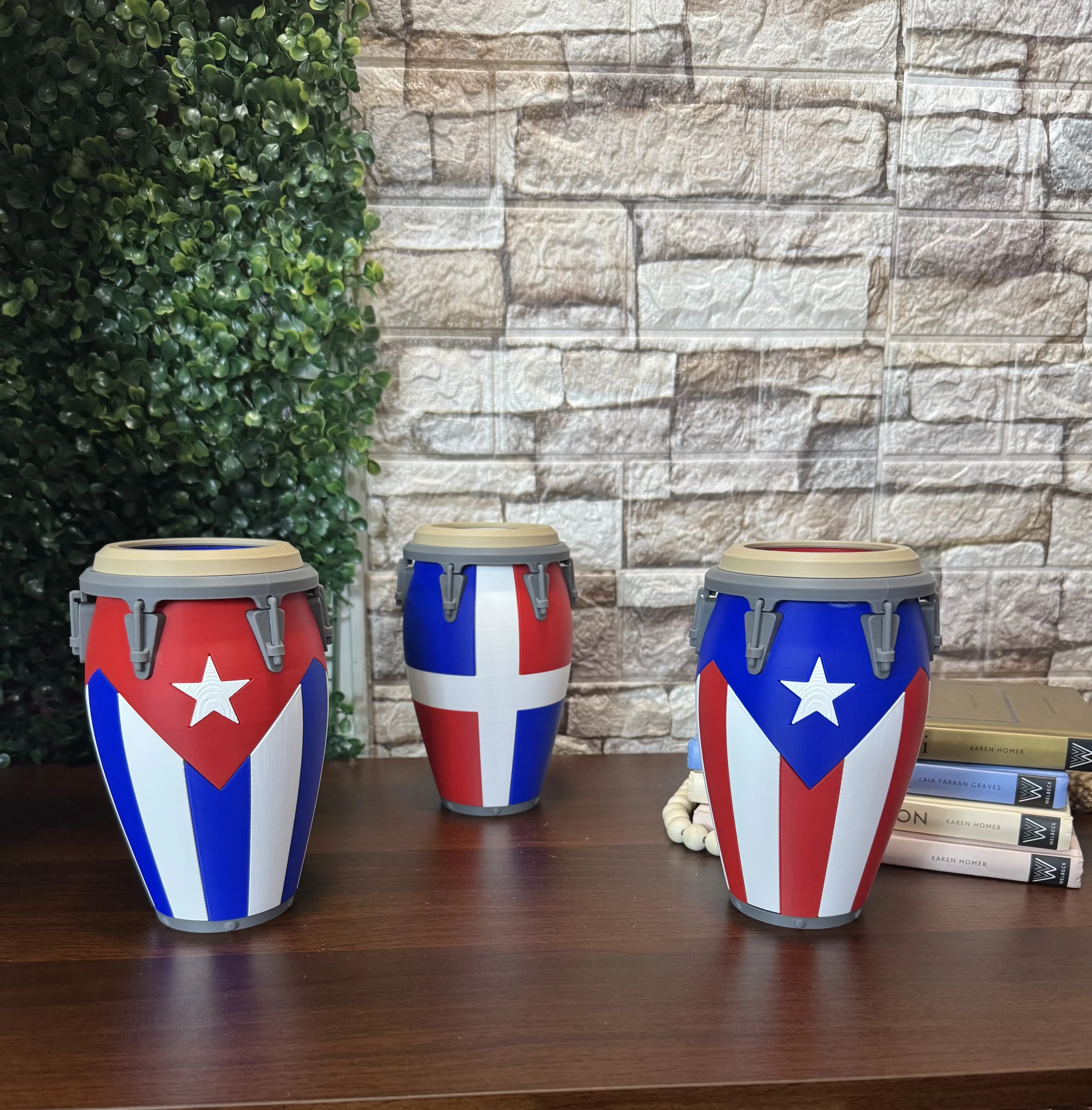 Conga Style Can Holder 12oz 3D Printed – Caribbean Flag Drink Holder (Puerto Rico / República Dominicana / Cuba) – Summer Beverage Carrier