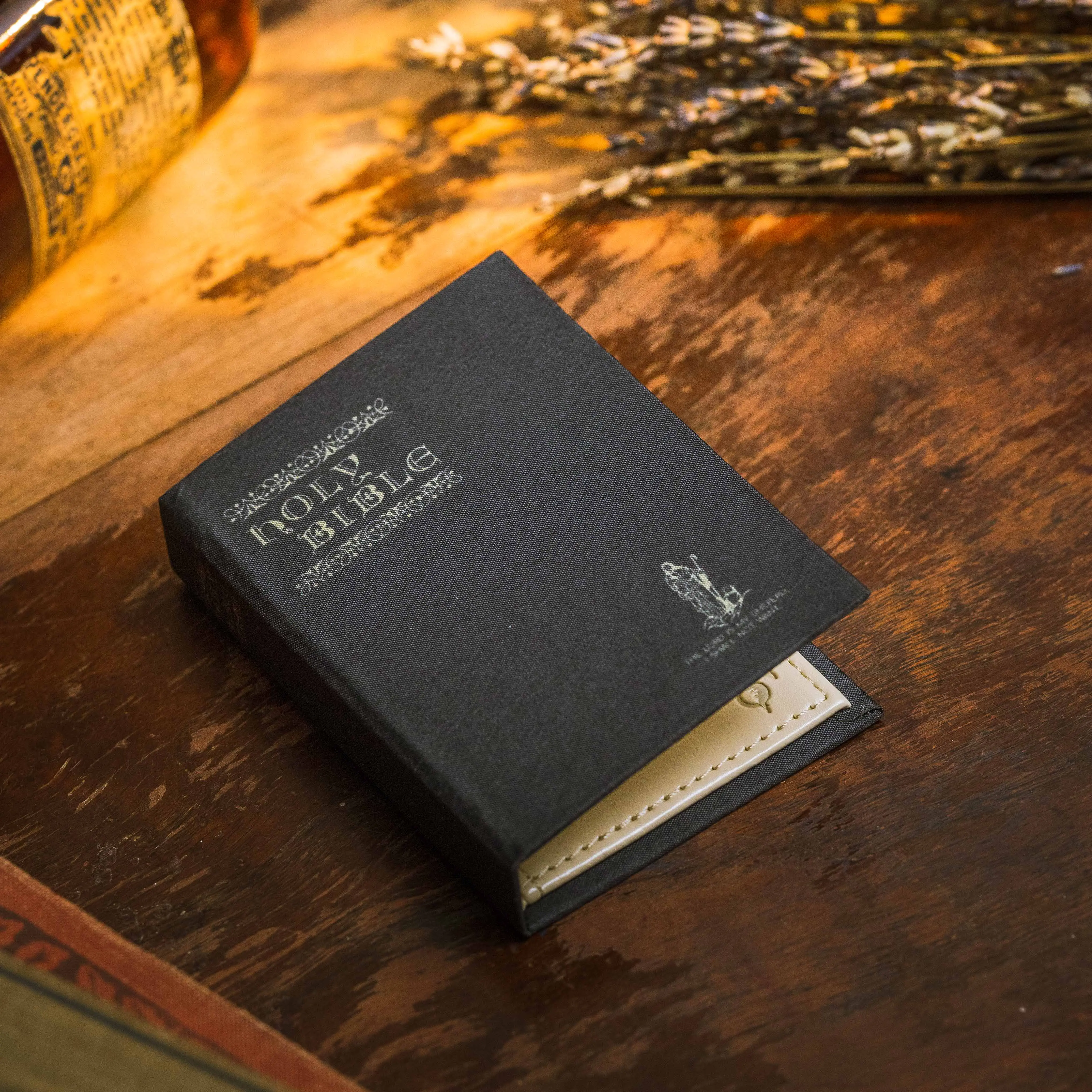 Holy Bible – Various Authorship 2nd Millennium BCE-4th Century CE Book Wallet