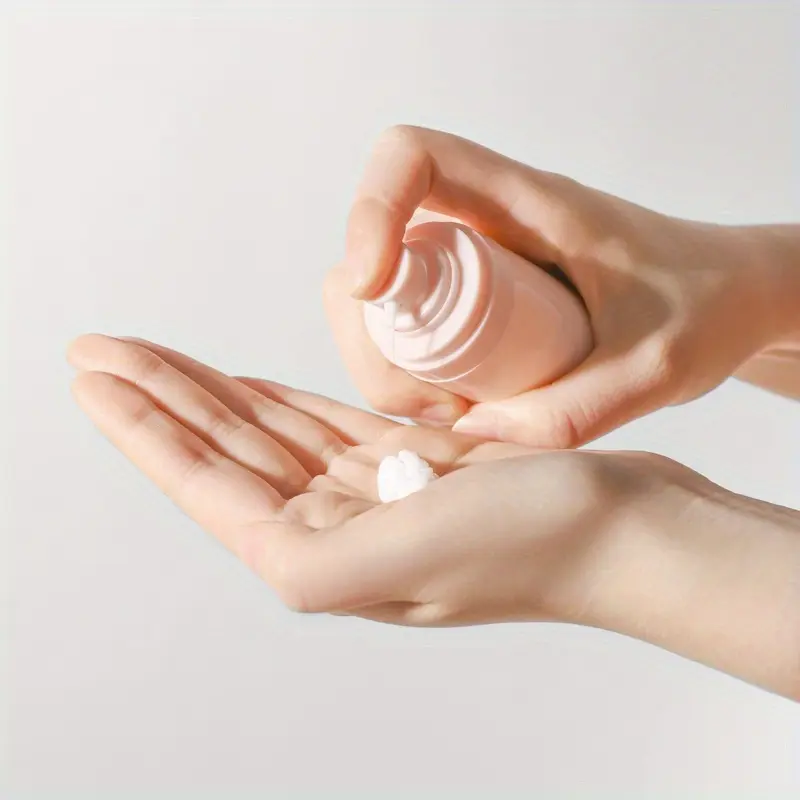 3pcs/set Refillable Pump Lotion Bottle - Compact And Cute, Waterproof And Portable, Perfect For Moisturizer, Body Wash, Shampoo, Essential Oil, Conditioner, Hand Sanitizer