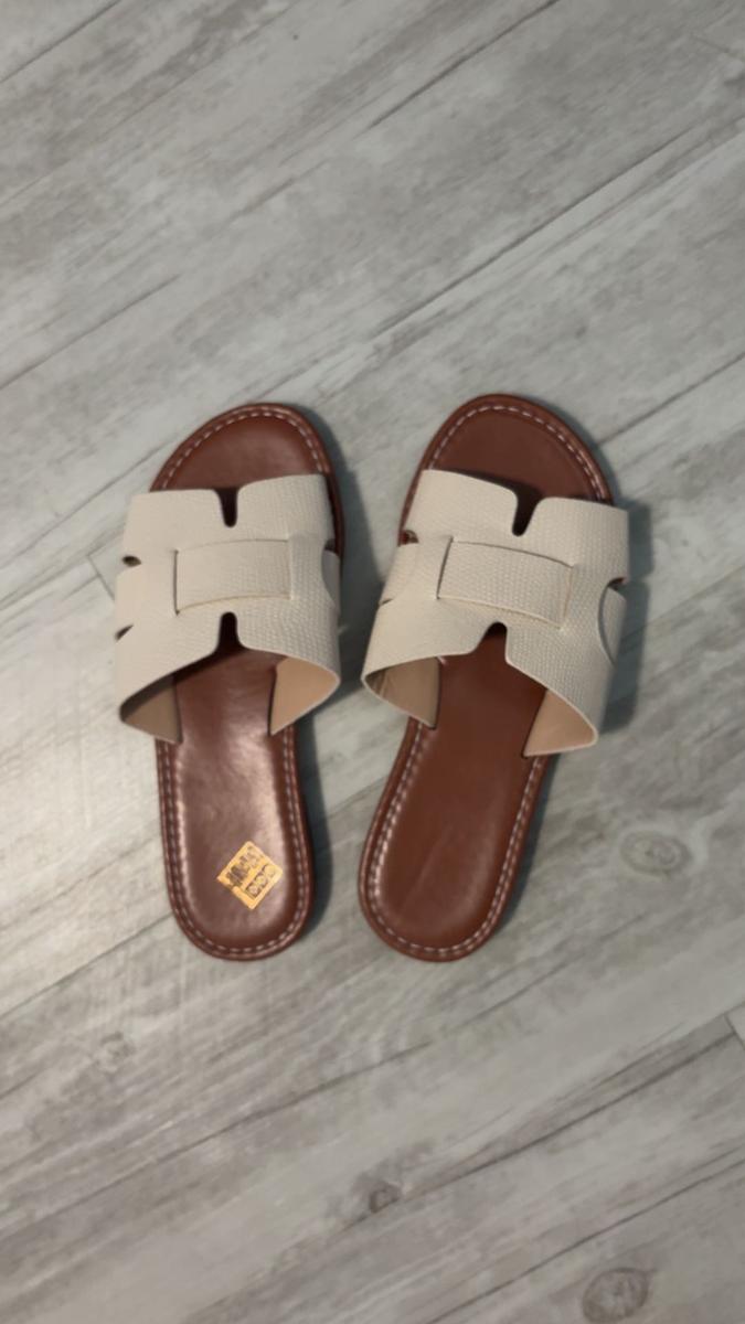 Item: Beige, US5 (EUR35) 