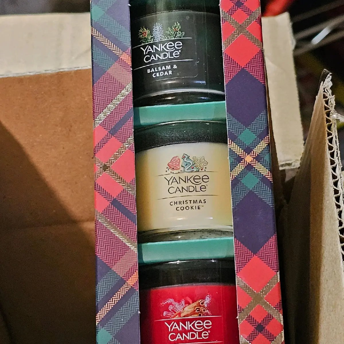 Yankee Candle x3 Mini Candle Christmas Gift Set - Festive Home Decor - Ornaments
