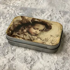 Tin box/ trinket box/ mini storage