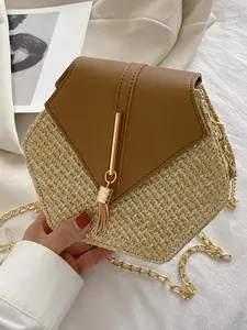 Vacation style straw patchwork leather hexagonal crossbody bag, Bohemian straw bag, metal tassel chain shoulder small square bag, casual versatile Boho Style Crossbody, suitable for daily travel, shopping, etc. Cross Body Bags
