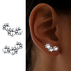 1pair cute animal paw print stud earrings, women's fashion jewelry, perfect gift for Christmas, Halloween and all seasons
