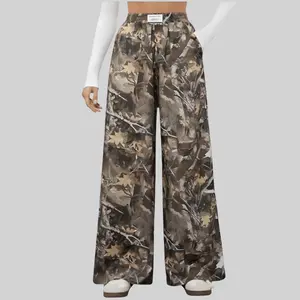 ​Women's Y2K Camo Cargo Pants – High-Waisted Wide-Leg Joggers with Patch Detail for Casual Summer Outfits