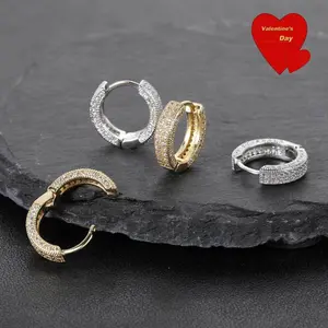 UJ Prong CZ TItanium Earrings Hiphop Earrings for Men and Women