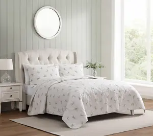 Laura Ashley Bouncy Bows Green/Cream Cotton Twin Quilt Set Laura Ashley Bouncy Bows Green/Cream Cotton Twin Quilt Set