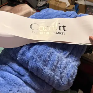 Comfrt | The Dreamer Blanket | Oversized, Cozy, Soft Warm Throw