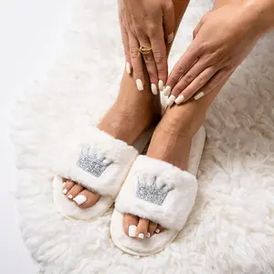 Crown Fluffy Slipper, Custom Queen slippers, Crown Slippers gift, Queen crown slippers, Bride queen slipper, Birthday slipper, Birthday gift
