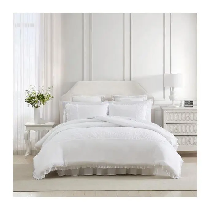 Laura Ashley Ey elet Ruffle Mic rofiber White T win Comforter S