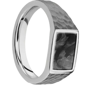 Small Horizontal Rectangle signet ring (12x9mm) in Titanium, with a Wide style band, a Forged Carbon Fiber inlay.