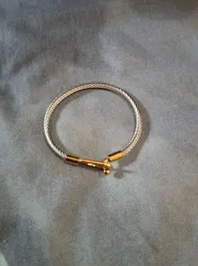 EJ Twisted Cable Bracelet exquisite stainless steel cable bracelet