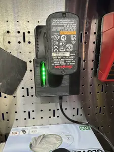 Snap-On 14.4v Battery Charger Holder     CLR-SO122