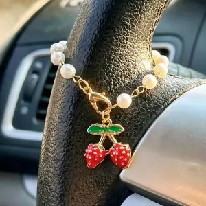 Strawberry Car Steering Wheel Pendant Jewelry, Cross Hanging Accessory, Decorative Ornament for Cars, Car Interior Decoration, Car Interior Ornaments, Suitable for Men and Women, Car Accessories