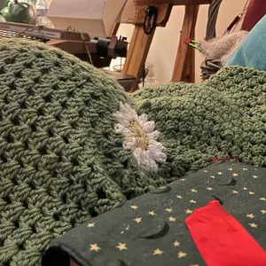 Dainty Daisy Blanket Soft Washable Cotton