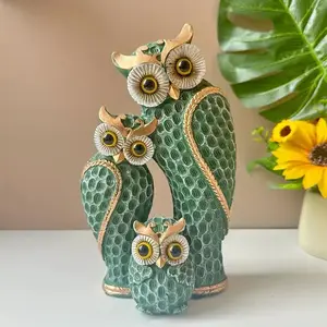 Owl Family Design Resin Decor, Creative Desktop Ornament, Versatile Decor for Living Room, Entryway, Bookshelf & More