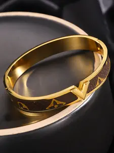 Fashion Vintage Stainless Steel Letter Bracelet, 18k Plated, Unisex Party Jewelry, Daily Wear, Perfect Holiday Gift