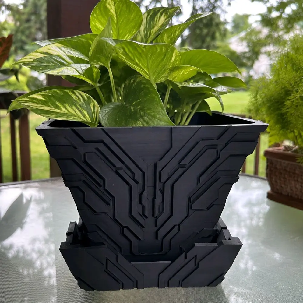 Modern Geometric Planter with Drip Tray | 3D Printed | 7" Opening