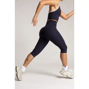 PURELUXE Sculpt Capri Legging