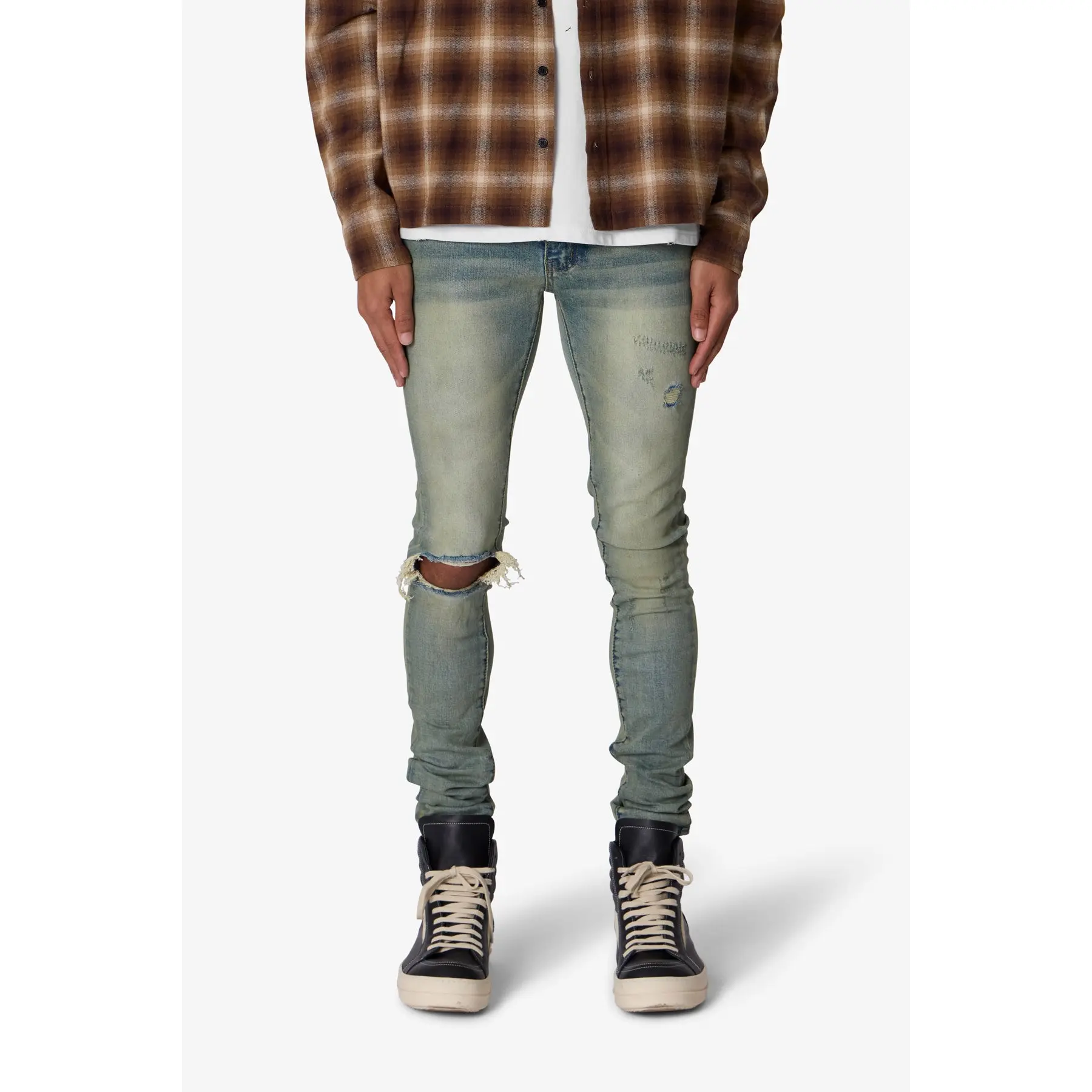 X721 Dusted Skinny Denim - 4th Day Sun Washed Blue X721 Dusted Skinny Denim - 4th Day Sun Washed Blue