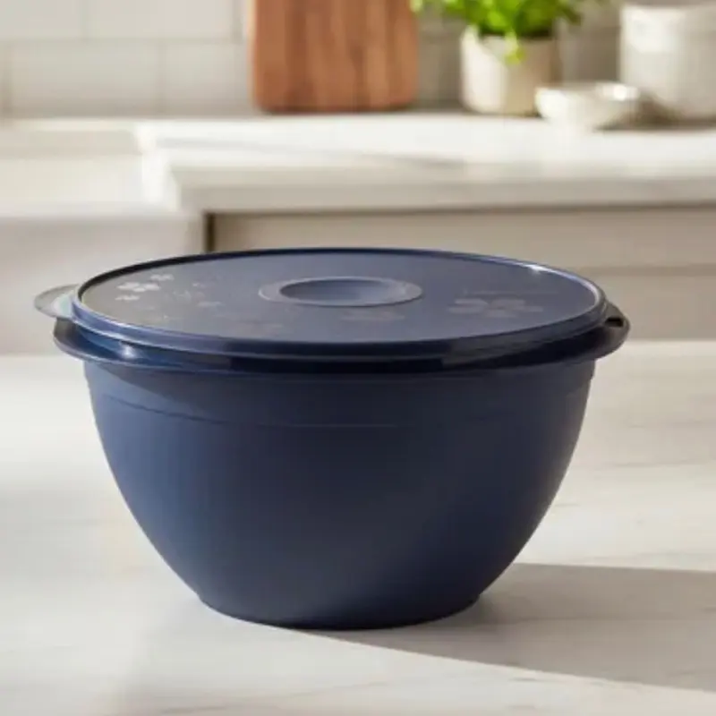 Spacious 42-Cup Capacity Durable Salad Bowl, 2L Secure Seal Kitchen Tableware for Family Meal Prep & Fresh Food Storage, Mix Salads Easily with Room for Everyone