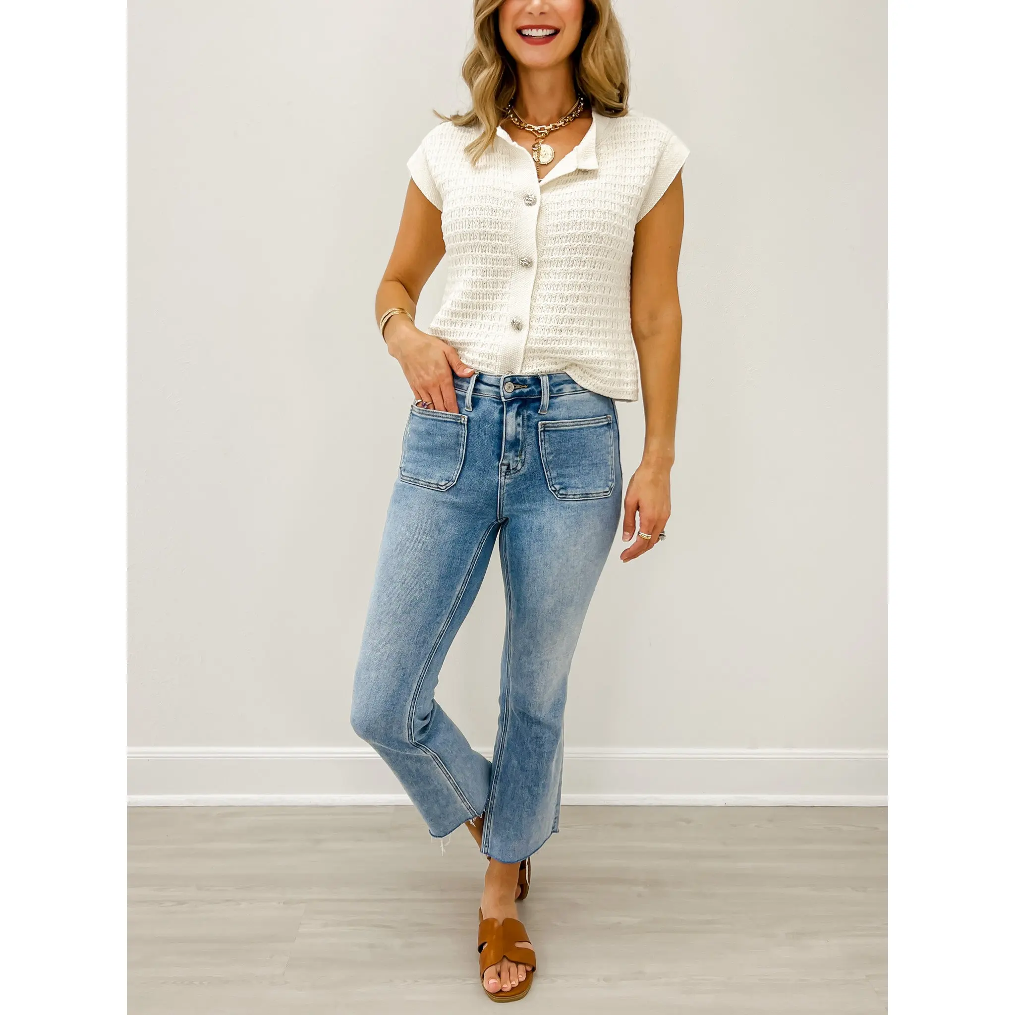 Vervet THROWBACK High Rise Patch Pocket Kick Flare Jeans Vervet THROWBACK High Rise Patch Pocket Kick Flare Jeans