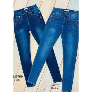 GJ5769-70 Flower Rhinestones  - High Waist Vinizbena Jeans