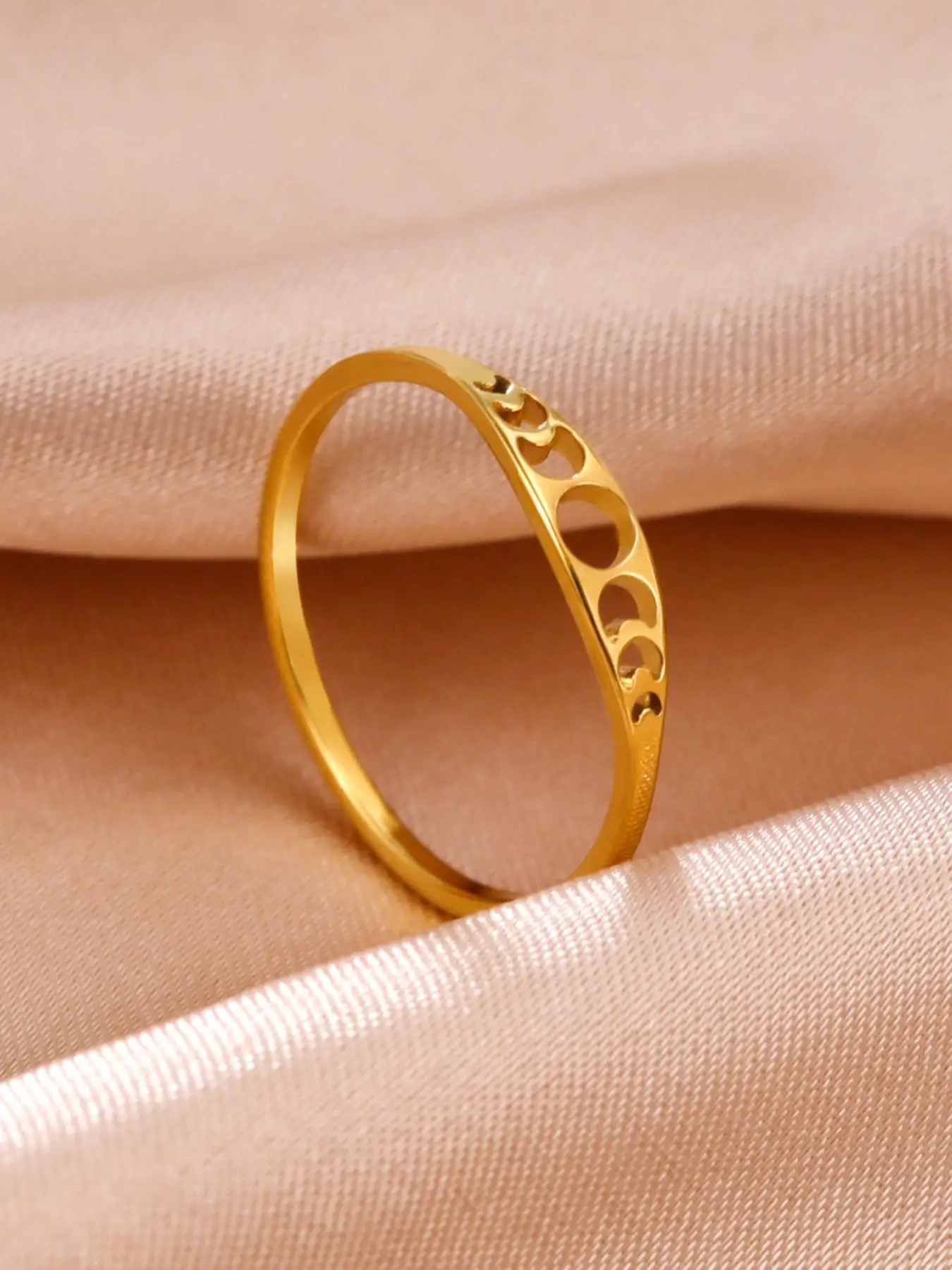 Women's Simple Sun & Moon Hollow Out Stainless Steel Ring, Fashion Accessories For Women, Girl's Temperament All-match Jewelry Accessory