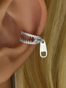 Fun Ear Cuff Zipper Head No Piercing Ear Bone Clip for Women, Unique Cold Minimalist Style, New Design, High Fashion, Versatile
