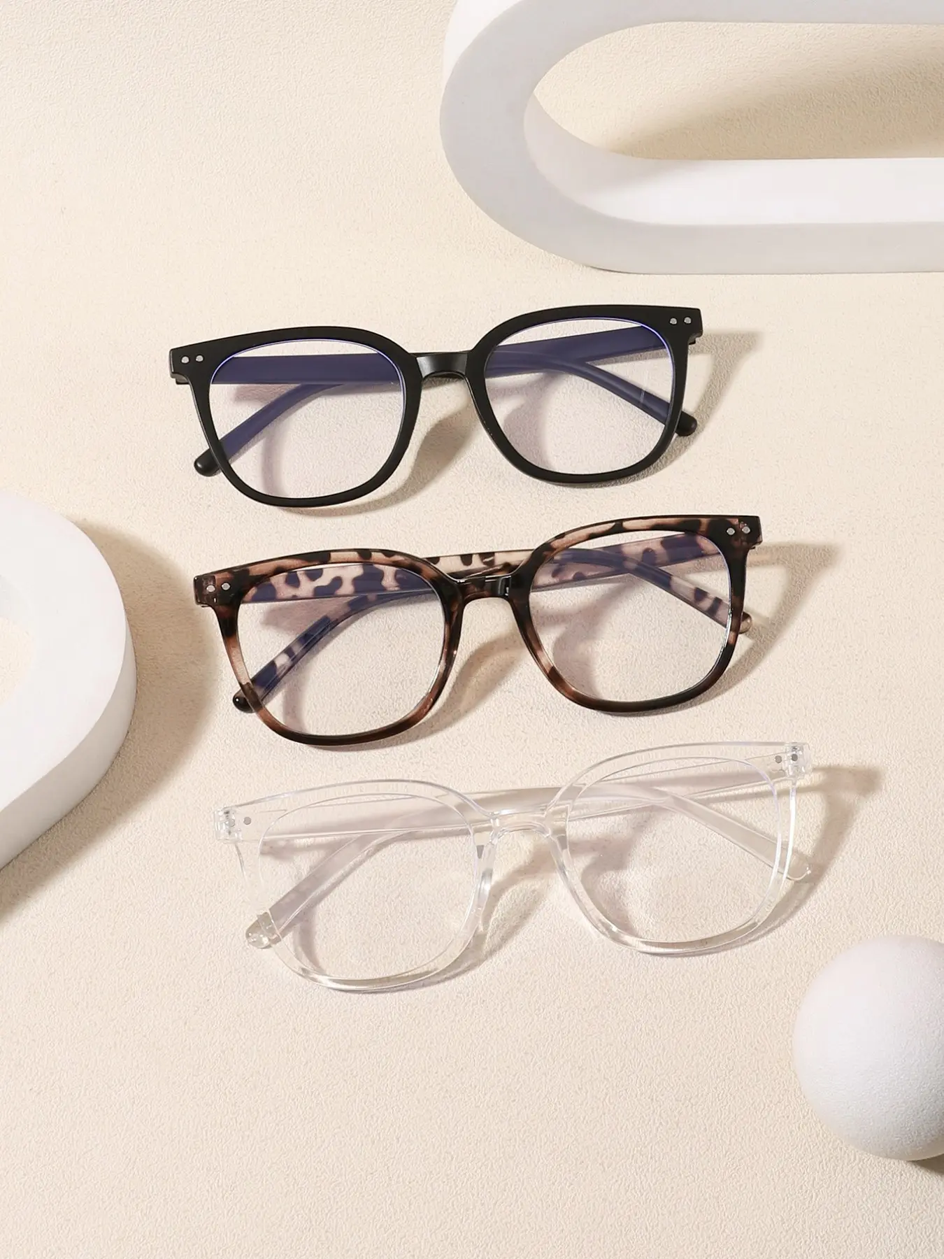 Women's Classic Casual Square Frame Glasses, Anti-Fatigue Anti-Glare, Fashionable Color Lightweight Frames for Computer Gaming & Home Office, Trendy Casual Eyeglasses