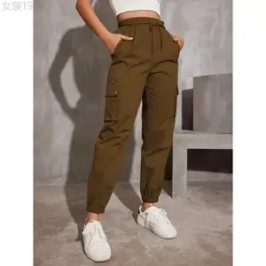 Cargo pants with slanted pockets and a tapered cut, casual solid-color high-waisted pants for spring and summer, women’s clothing fabric/womenswear