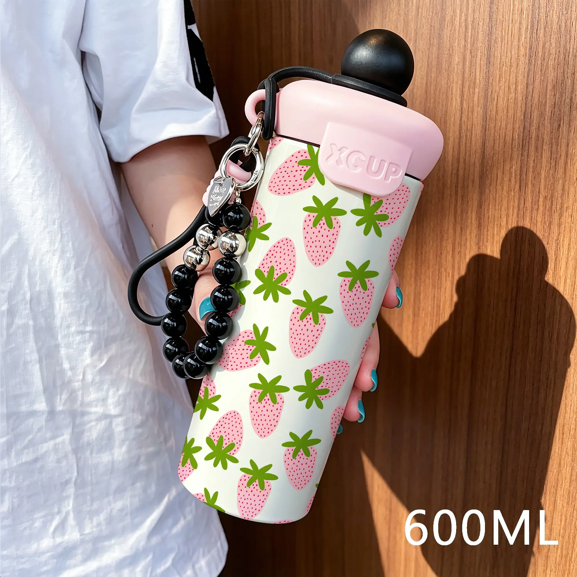 600ML Insulated Tumbler with Beaded Bracelet, Cute Strawberry Print, Stainless Steel Coffee Cup, Leak-Proof, Travel Mug, Fashion Gift for Women