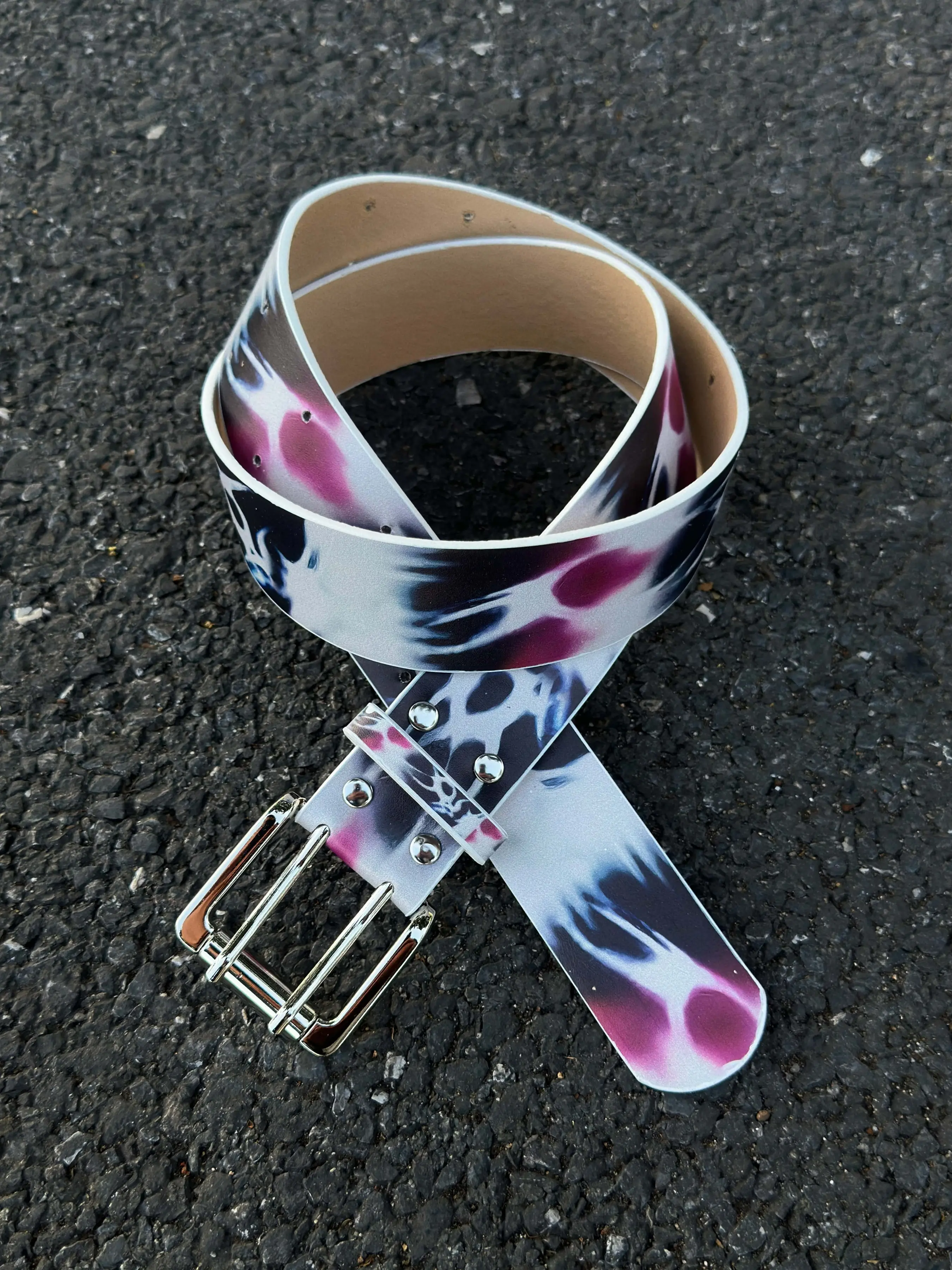 White & Purple Neon Haze Cyberpunk Belt, Fashion Accessory Leather Belt, Y2K Street Style Unique Design Premium Sense Stylish Belt