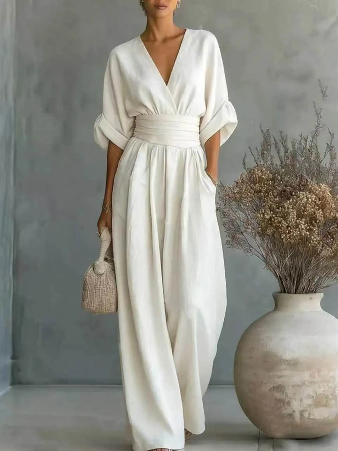 2026 Spring Summer Women's Elegant V Neck Waist Slim Fit Jumpsuit Casual Solid Color Fashion Romper, One Piece Pants for Women