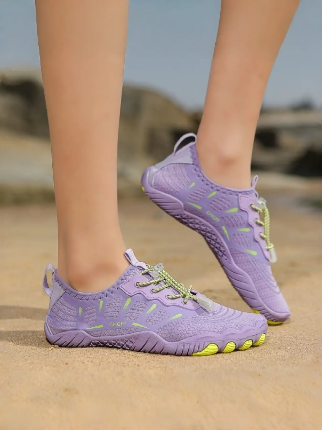 Outdoor new beach upstream shoes wading beach shoes men and women breathable diving non-slip swimming amphibious fitness