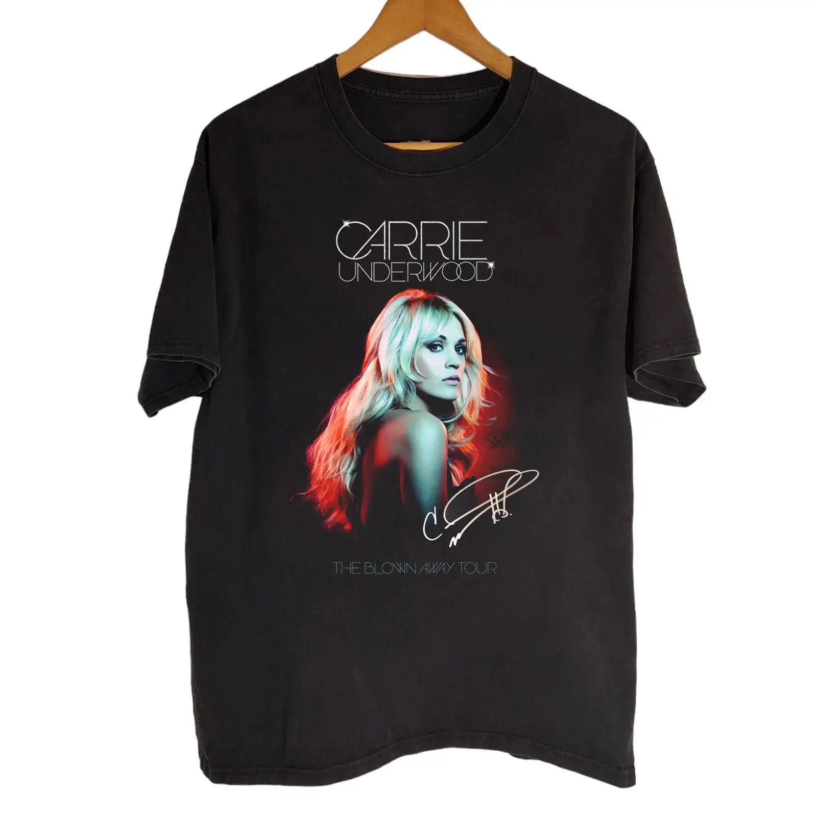 NEW Carrie Underwood Unisex T-Shirt HE0034