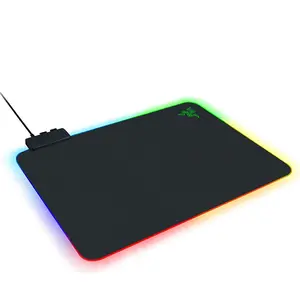 Razer Firefly V2 - Ultra Thin - Chroma RGB - Micro-textured surface Razer Firefly V2 - Ultra Thin - Chroma RGB - Micro-textured surface