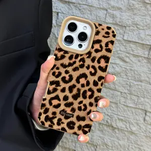 Leopard Print Retro Leather Shockproof Phone Case Compatible with iPhone 17 16 Pro Max 15 14 Plus 13 12 11 XS - Durable, Anti-Shock Leather Protective Cover, an Ideal Gift for Friends and Family.HY62