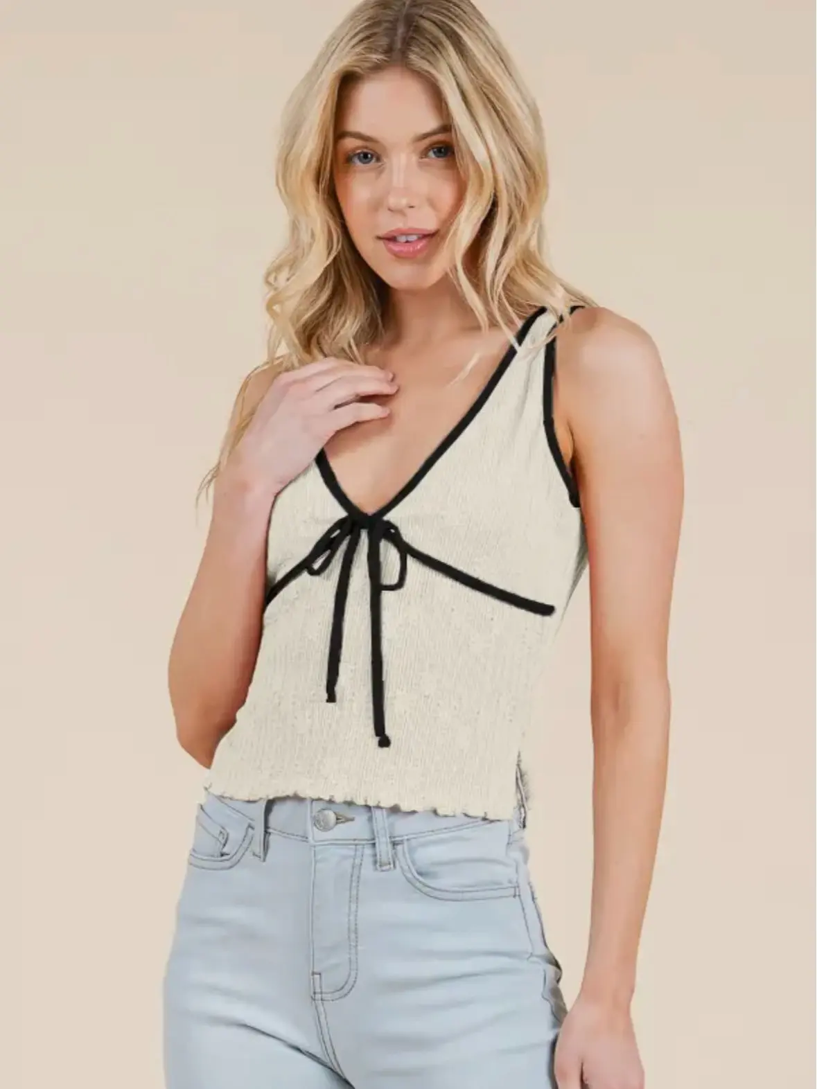 Soft Vanilla Bow Top