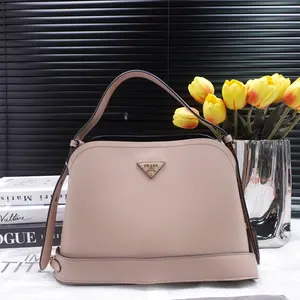 Pre-owned PRADA Calfskin Shoulder Bags Matinee Leather Shoulder Bag T10296068
