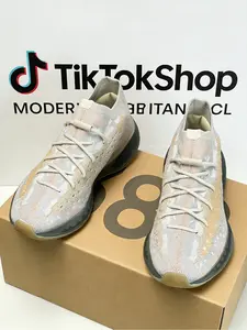 Walking on Comfort Clouds Versatile Athletic, Athletic Lightweight Sneakers Launched, Innovative upper material offers cloud-like flexible wrapping, The translucent cushioned outsole absorbs impact effectively, defining all-day lightness and ease