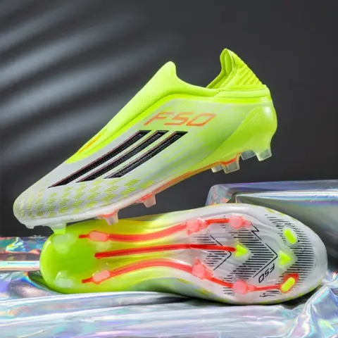 Men Women High-End Seamless Sports Football Shoes, Football Boots, Anti-Slip Durable Outdoor Lawn Soccer Cleats, Super Grip Support, Fashionable Design