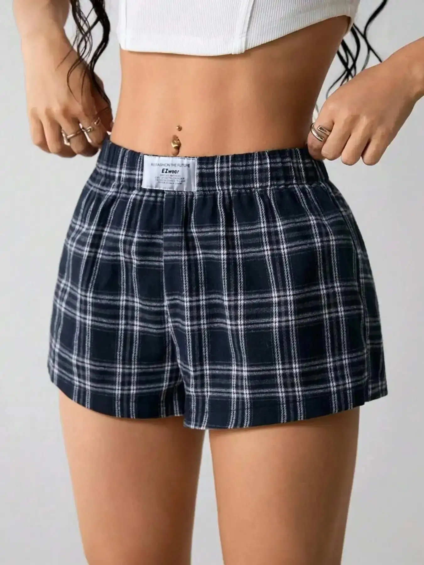 Women's Casual Checkered Plaid Elastic Stretch Waist Shorts for Summer Loose-Fitting Thin Lightweight Fabric Comfortable Design Perfect Wear warm weather summer essential everyday casual casual comfort