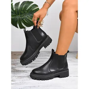 Men's Boots British Style Chelsea Boots Thick Sole High-End Comfortable Cigarette Short Boots Stylish Casual Shoes for All Seasons