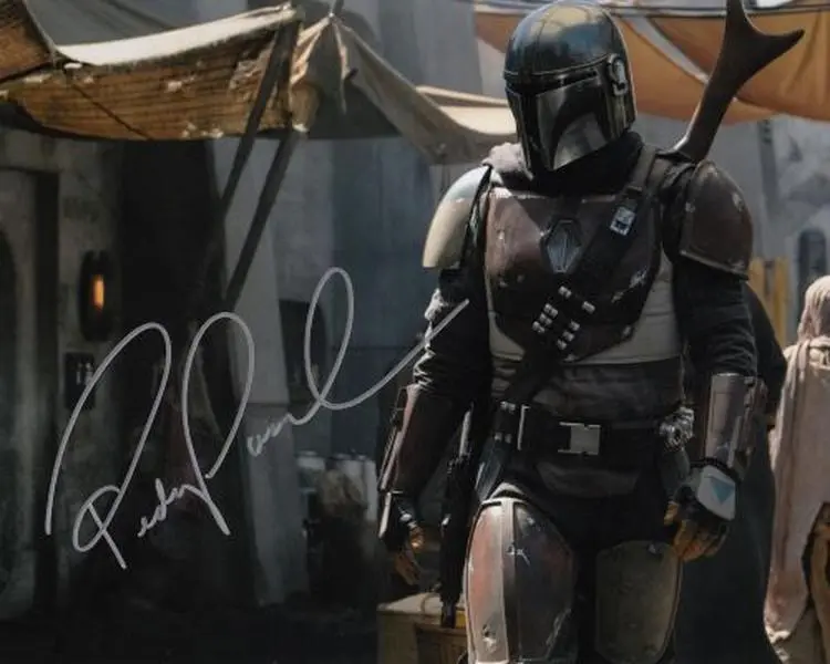 Pedro Pascal - The Mandalorian, Reproduction/Reprint (RP) Signed Autograph Autographed Photo Print (8x10-inches)