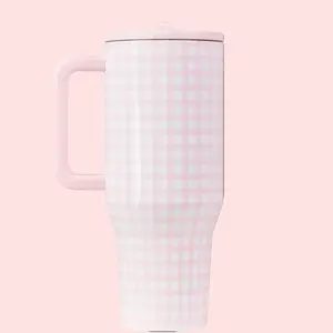 HydroJug Traveler – The Healthy Girl Essential That Never Goes Out of Style