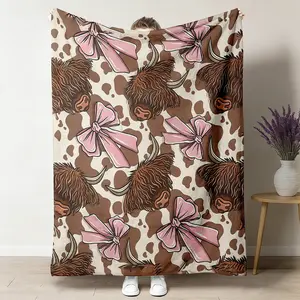 Cute Highland Cow Pink Bow Cow Print Flannel Throw Blanket Soft Warm Cozy Lightweight Blanket for Home Office Travel Camping Gifts
