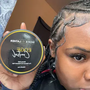 Product Review of STRONG HOLD- THICK EDGES- EDGE CONTROL BASK AND LATHER Gel Haircare strong  edge from D**🎀